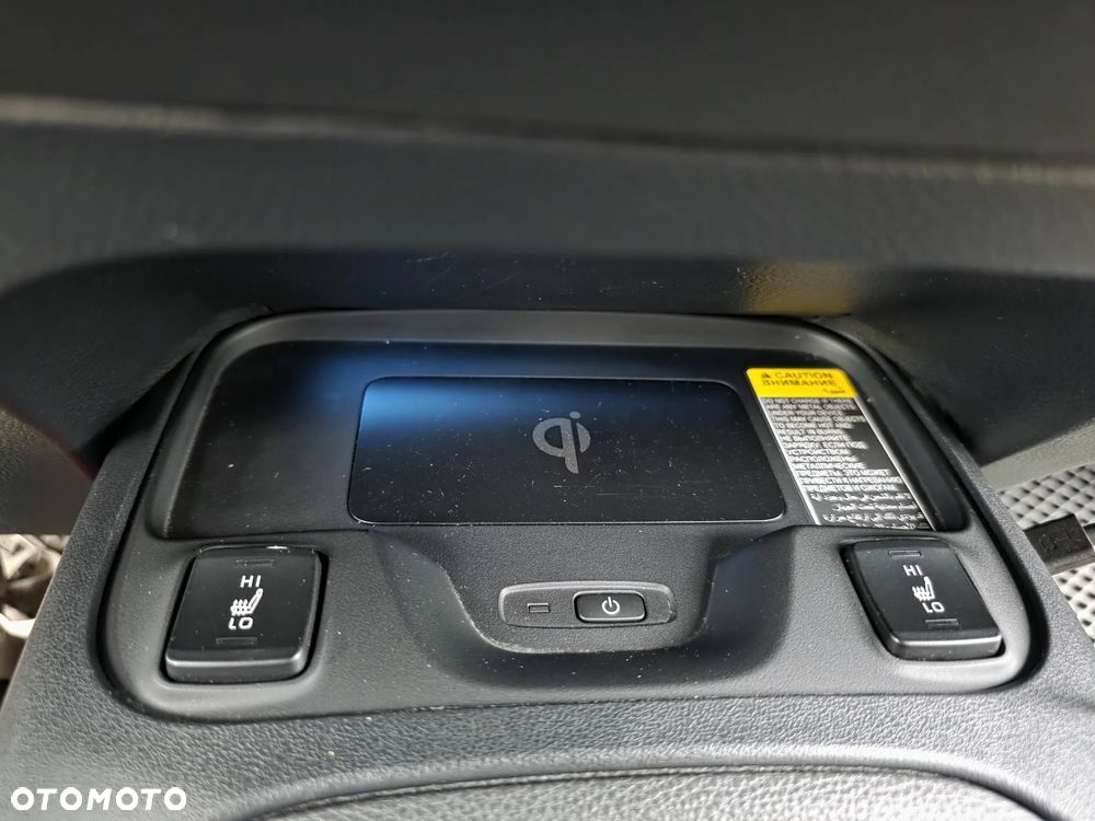 Toyota Corolla 2.0 Hybrid Executive - 21