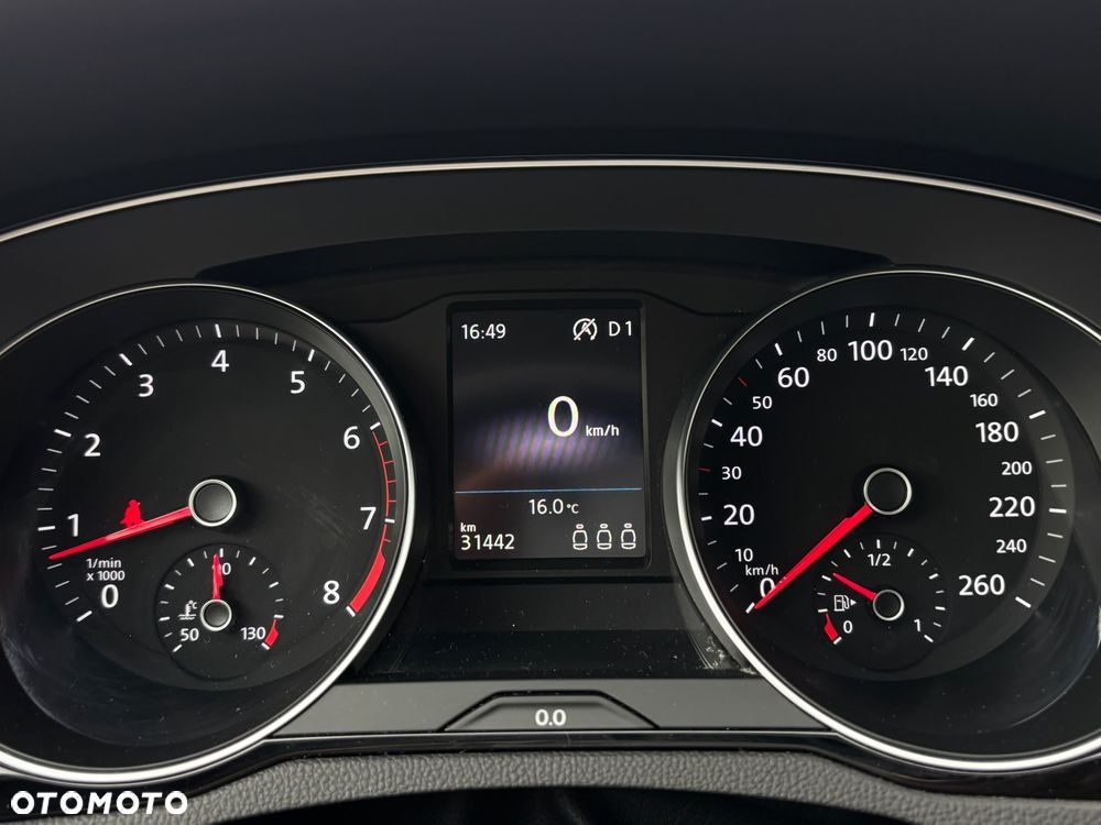 Volkswagen Passat 1.5 TSI EVO Business DSG - 31