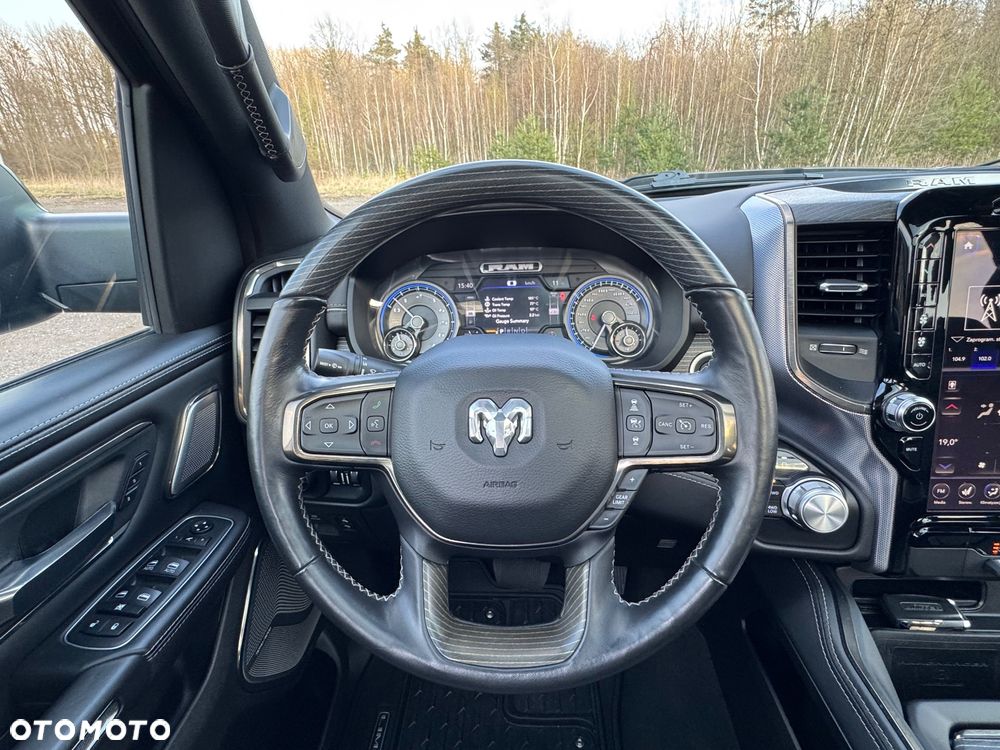 RAM 1500 5.7 Crew Cab Limited - 33