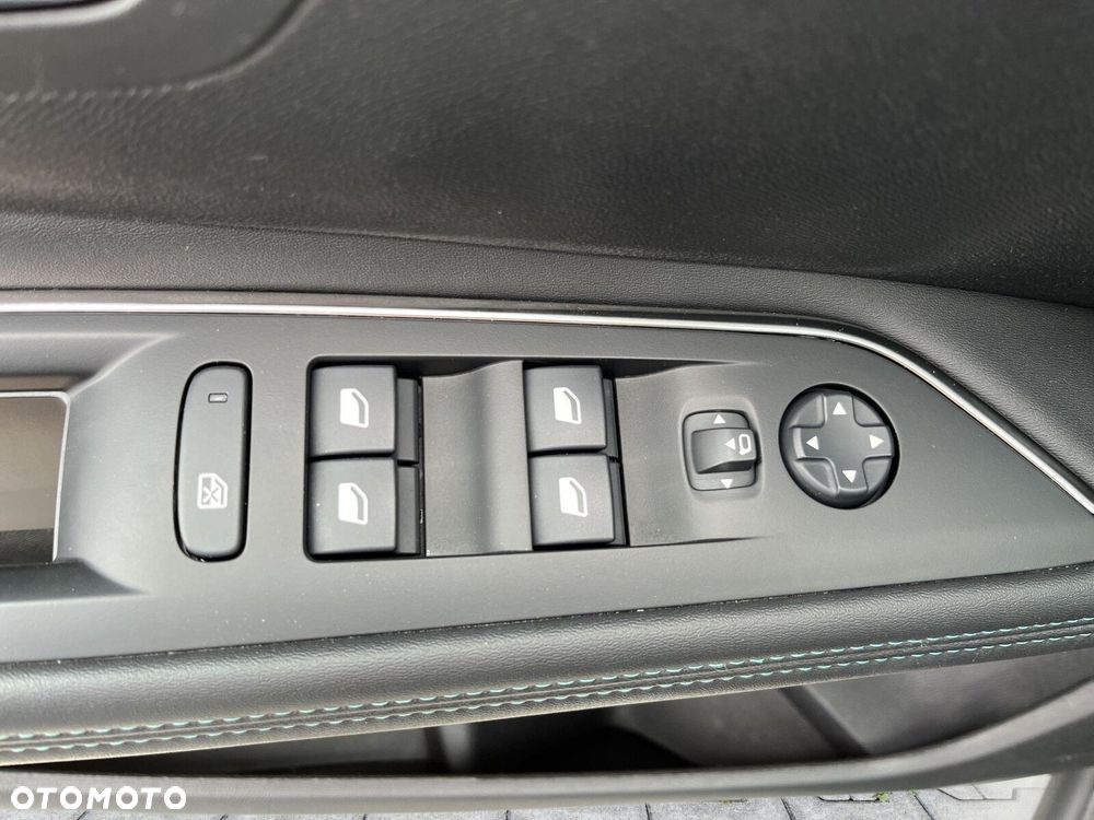 Peugeot 3008 - 11