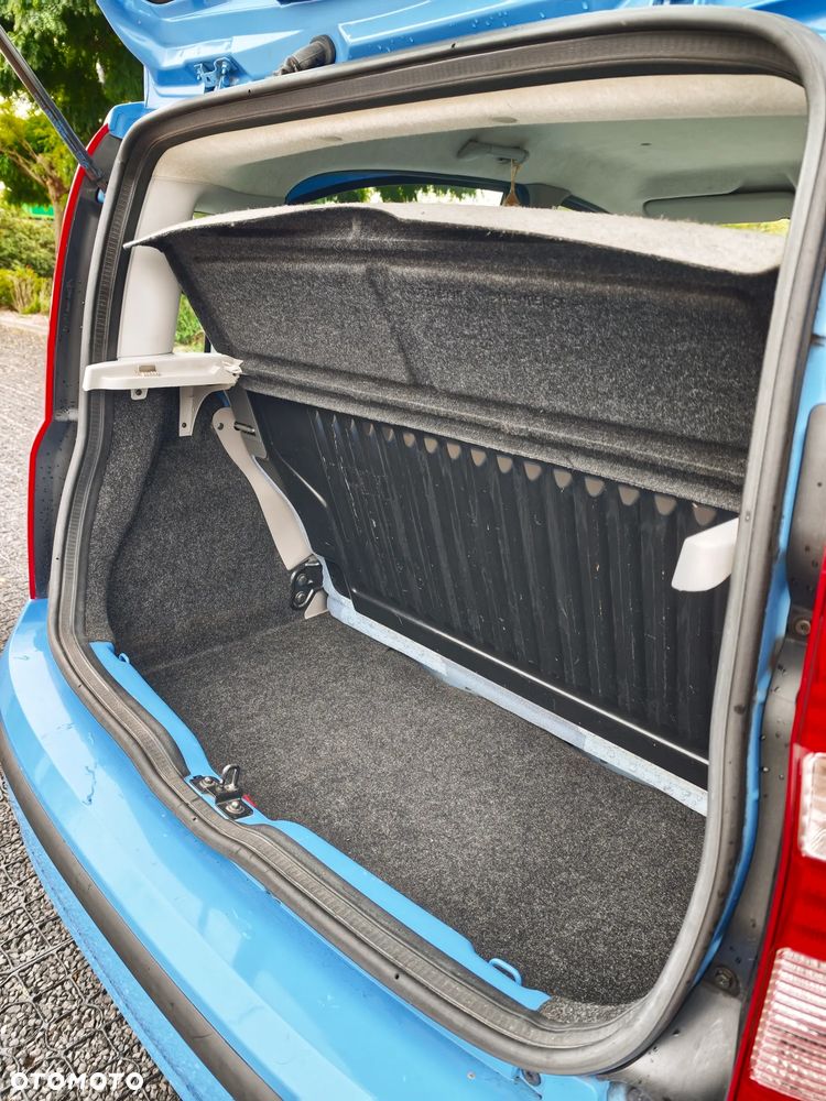 Fiat Panda 1.1 Active dla kobiet - 14