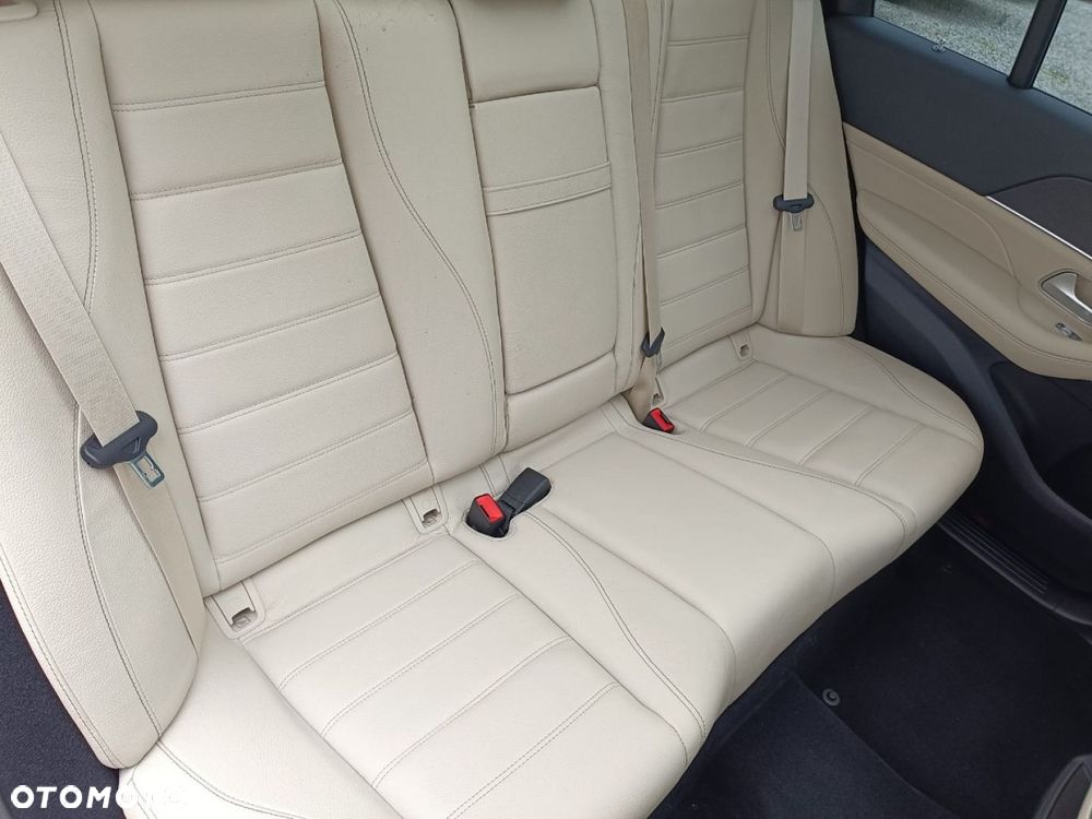 Mercedes-Benz GLE - 24
