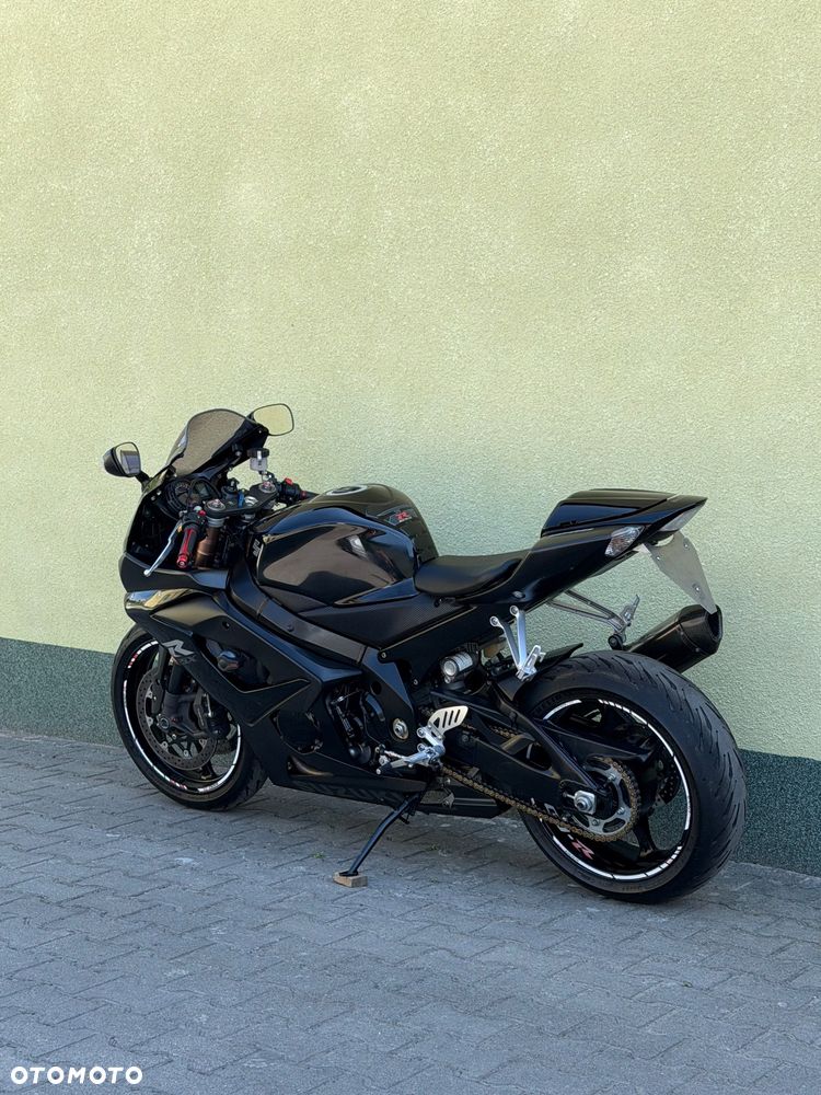 Suzuki GSX-R - 19