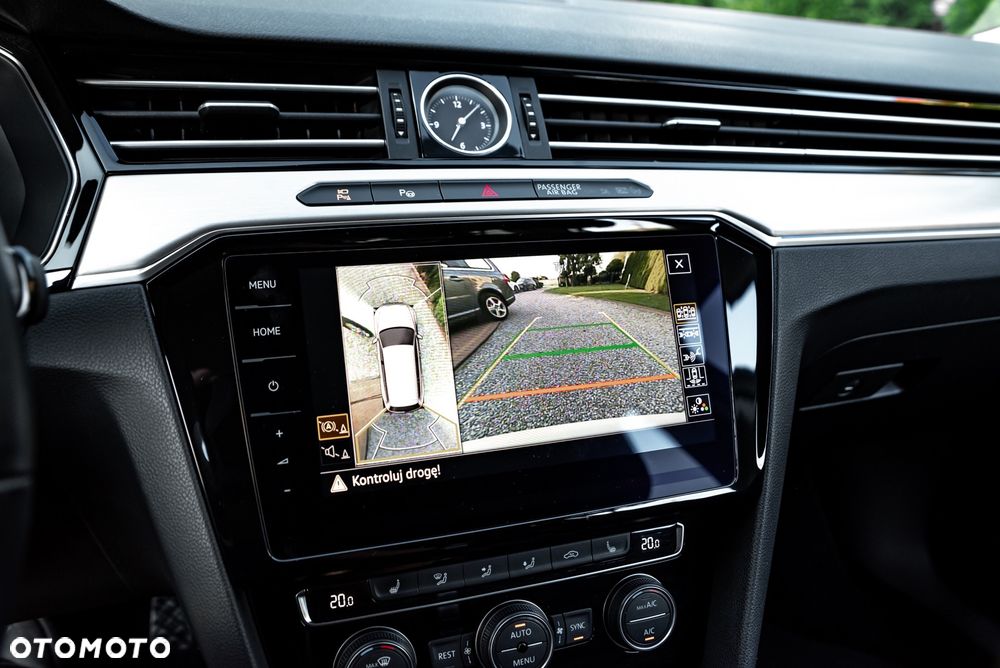Volkswagen Passat Variant 2.0 TDI SCR 4Motion DSG Highline - 36