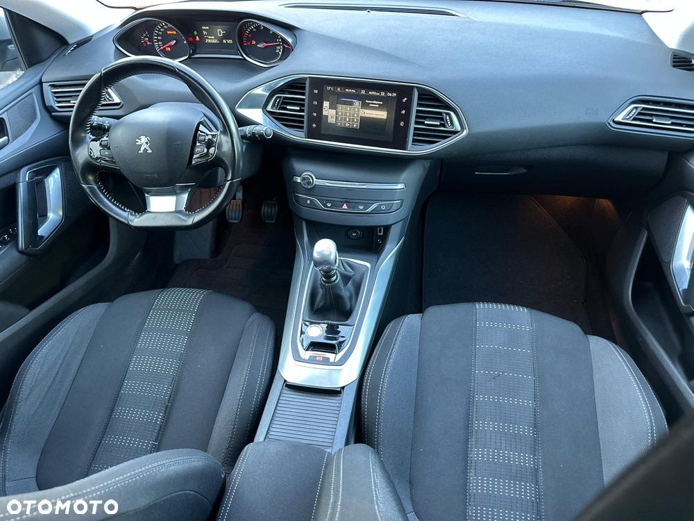 Peugeot 308 1.6 BlueHDi Allure S&S - 14