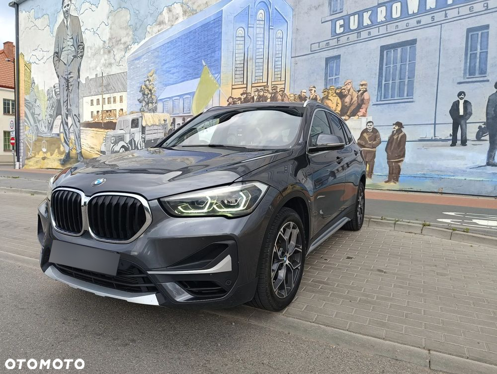 BMW X1 xDrive25i Sport Line - 8
