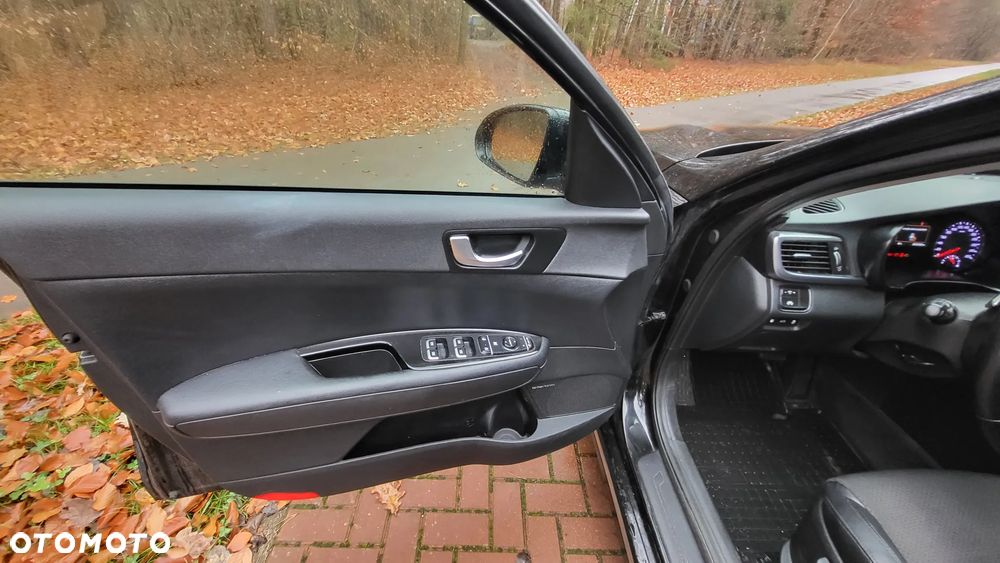Kia Optima 1.7 CRDI L DCT - 21