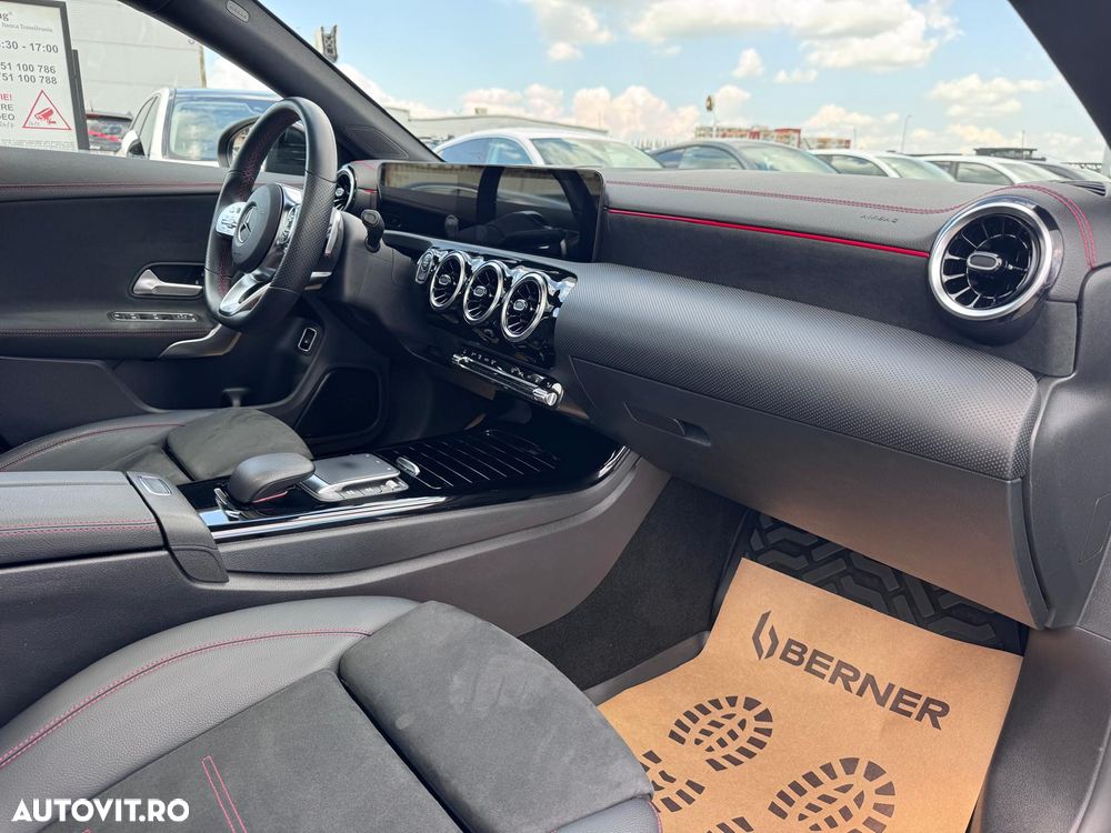 Mercedes-Benz A 250 e 8G-DCT AMG Line - 14