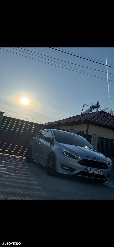 Ford Focus 1.5 TDCi ST-Line - 9