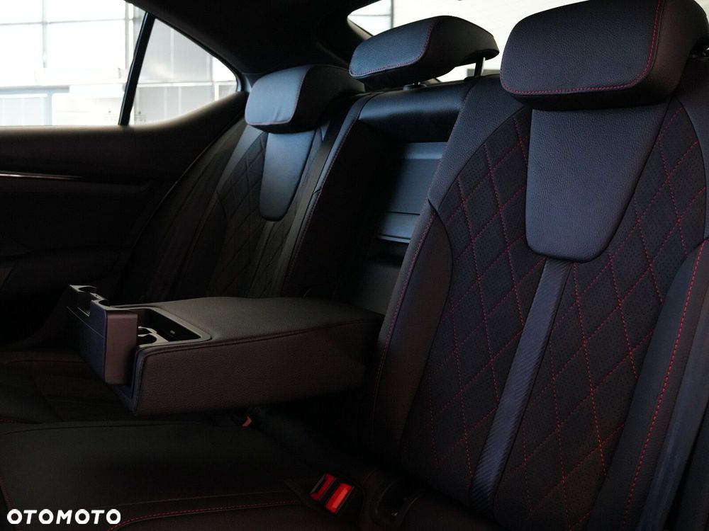 Skoda Octavia 2.0 TSI RS DSG - 33