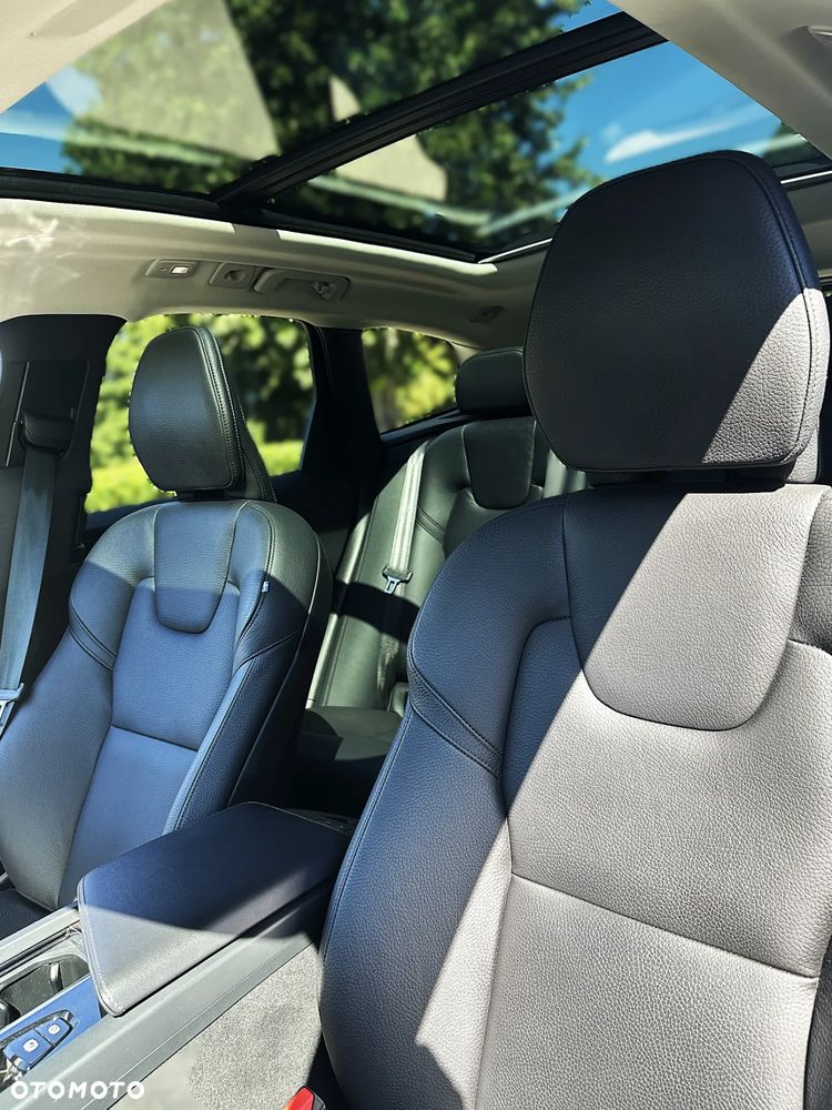 Volvo XC 60 B5 B AWD Plus Dark - 27