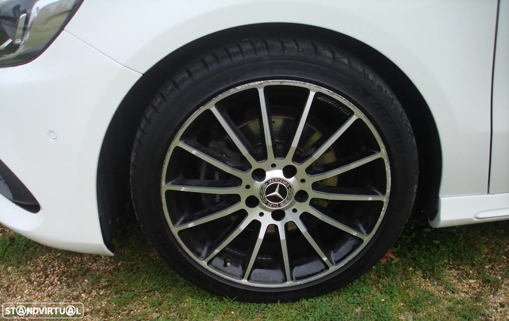 Mercedes-Benz A 180 d AMG Line - 33