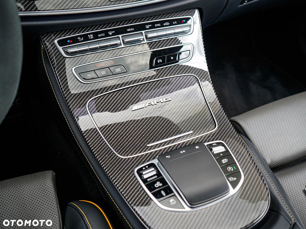 Mercedes-Benz Klasa E AMG 63 S 4Matic+ AMG Speedshift MCT-9G Final Edition - 22