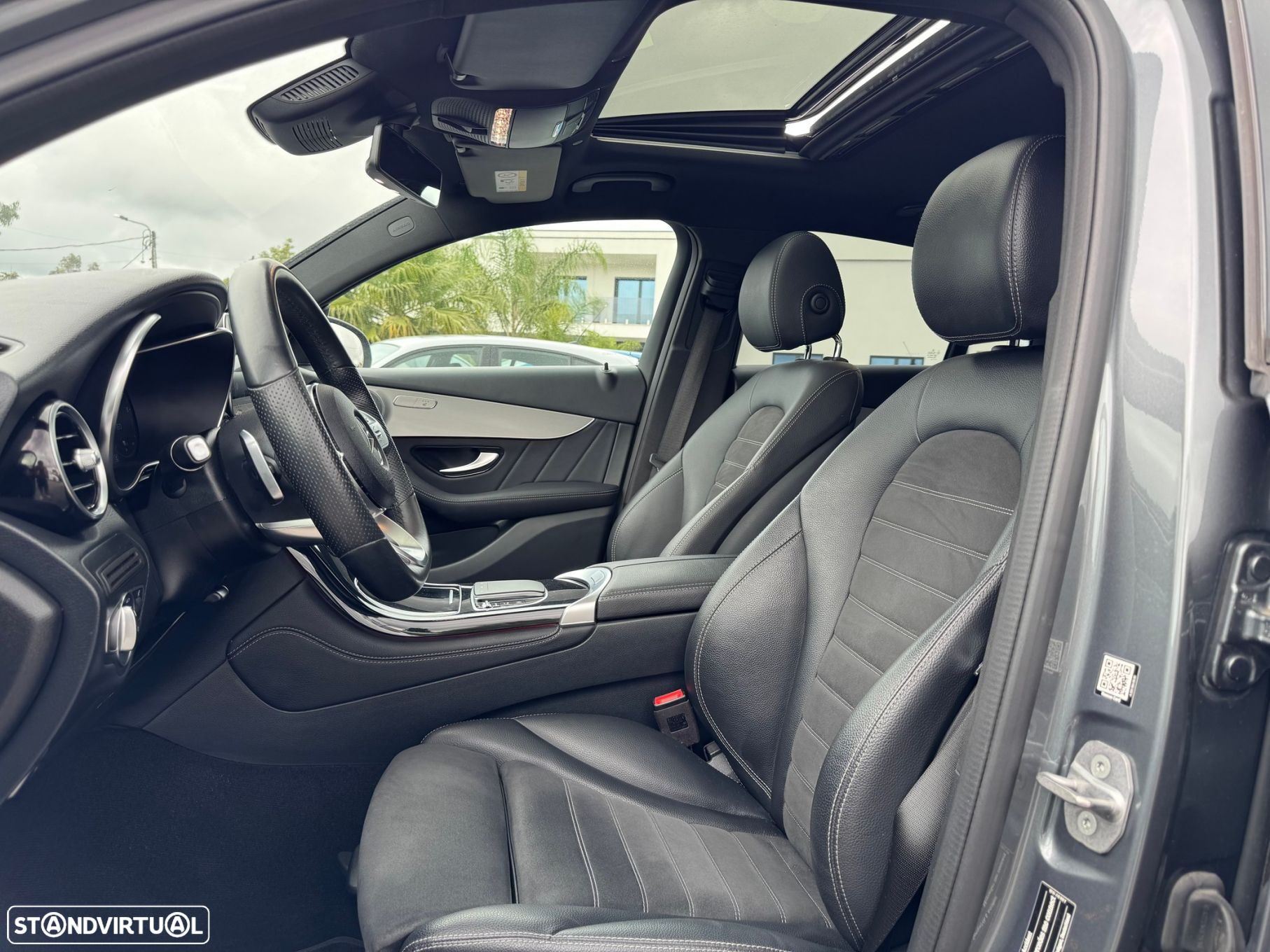 Mercedes-Benz GLC 300 e Coupé 4Matic - 27