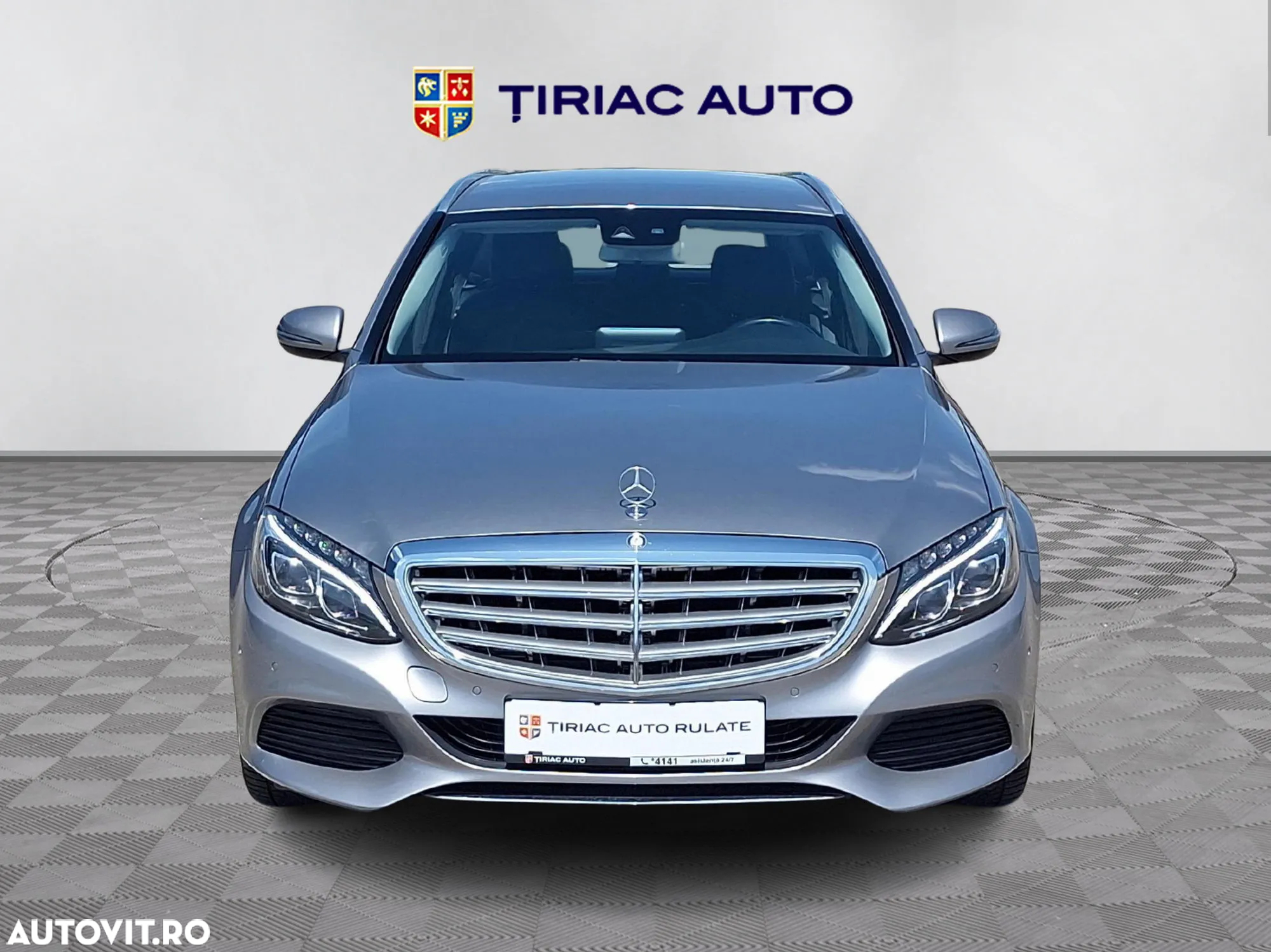Mercedes-Benz C - 9