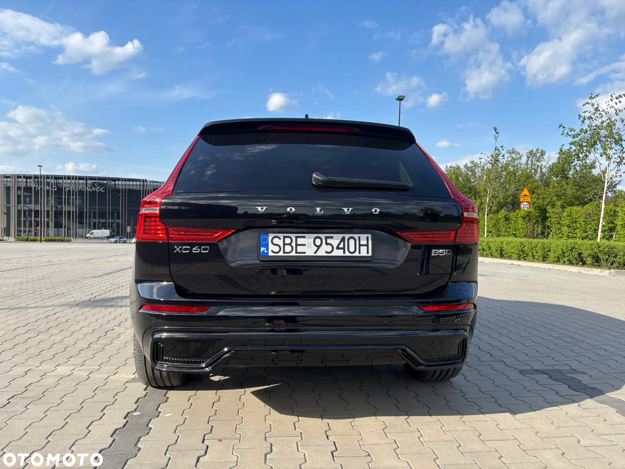 Volvo XC 60 B5 B AWD Ultimate Black Edition - 5