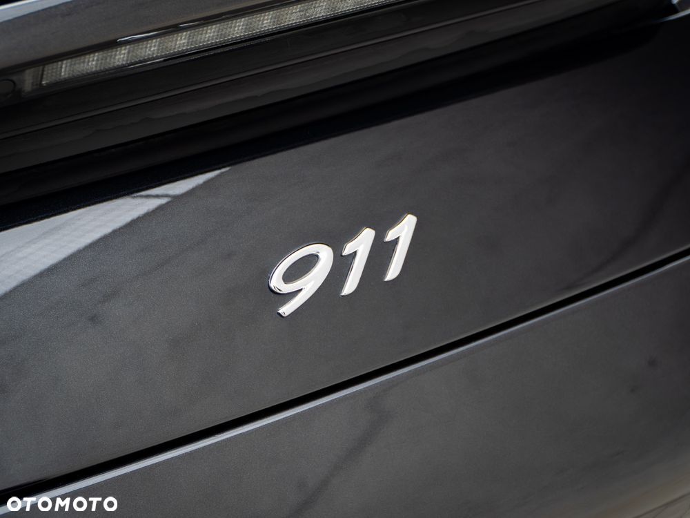 Porsche 911 Carrera Tiptronic S - 33