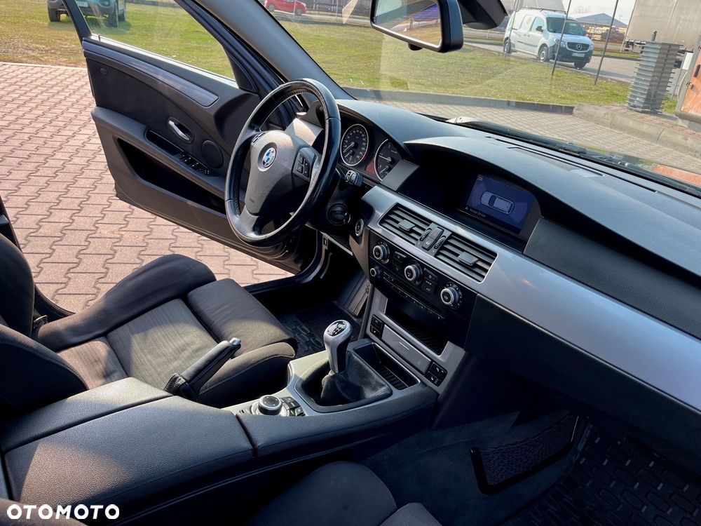 BMW Seria 5 520d - 3