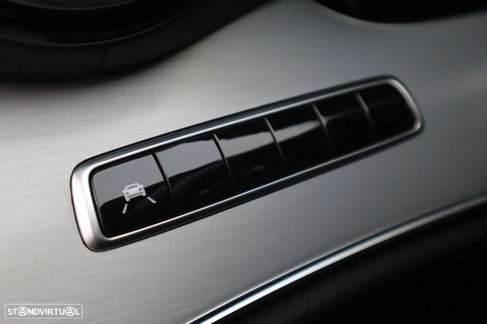 Mercedes-Benz CLS 300 d 9G-TRONIC AMG Line - 20