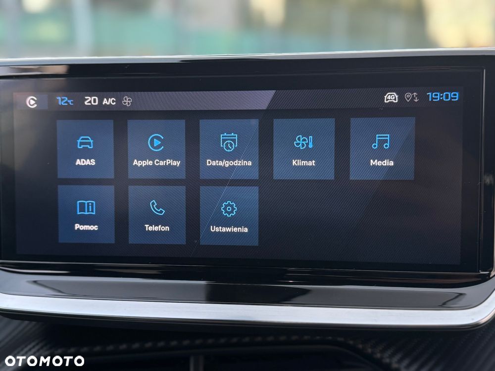 Peugeot 2008 PureTech 100 Allure S&S BVM6 - 14