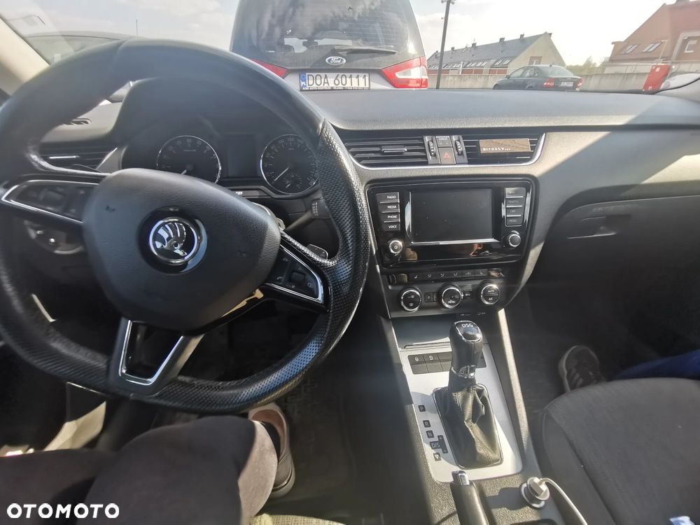 Skoda Octavia 1.6 TDI Ambition DSG - 8