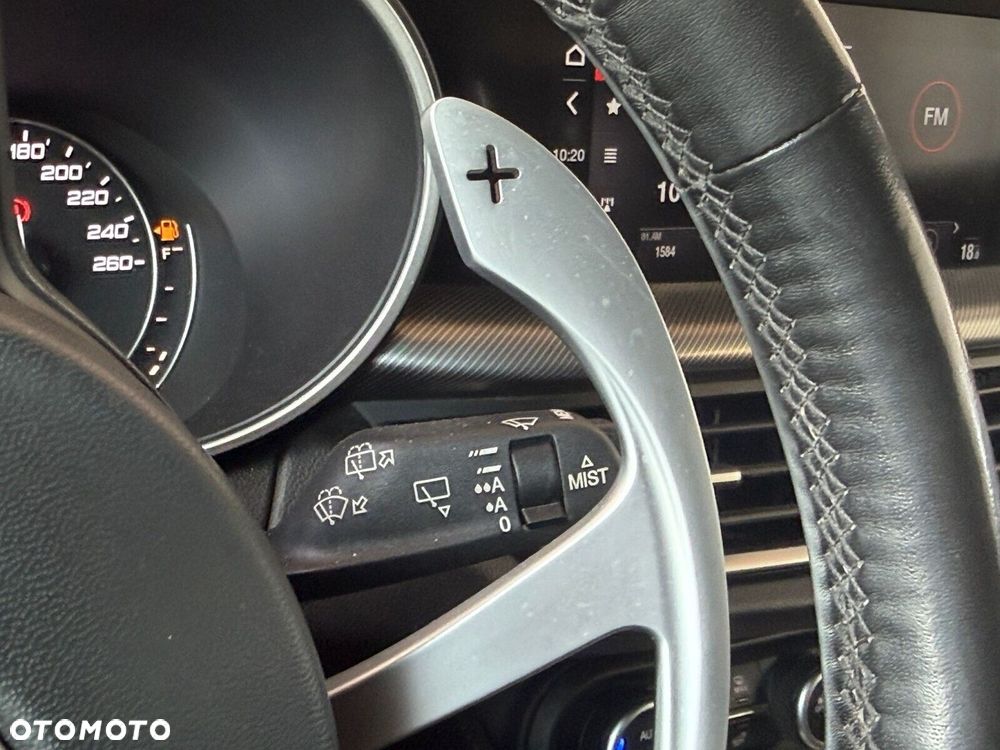 Alfa Romeo Stelvio - 21