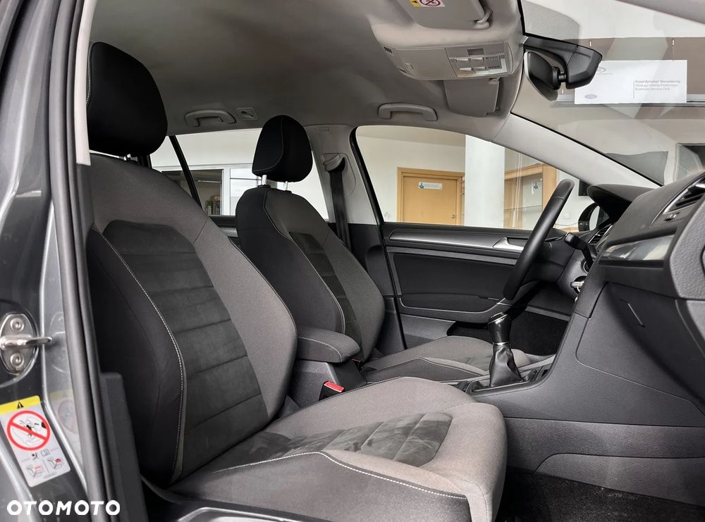 Volkswagen Golf VII 1.6 TDI BMT Comfortline - 24