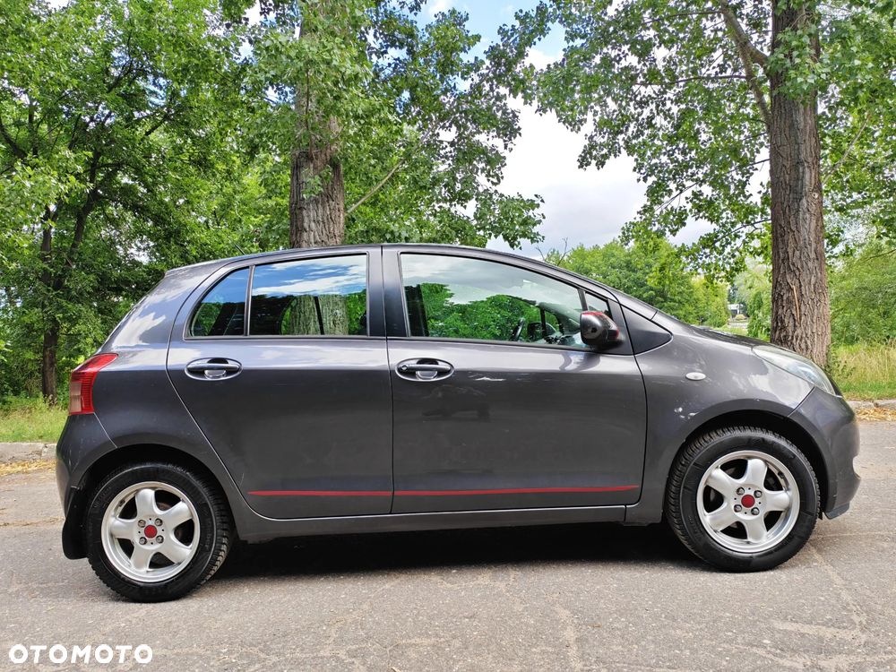 Toyota Yaris 1.0 VVT-i - 2