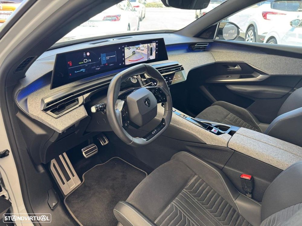 Peugeot E-3008 73 kWh GT - 14