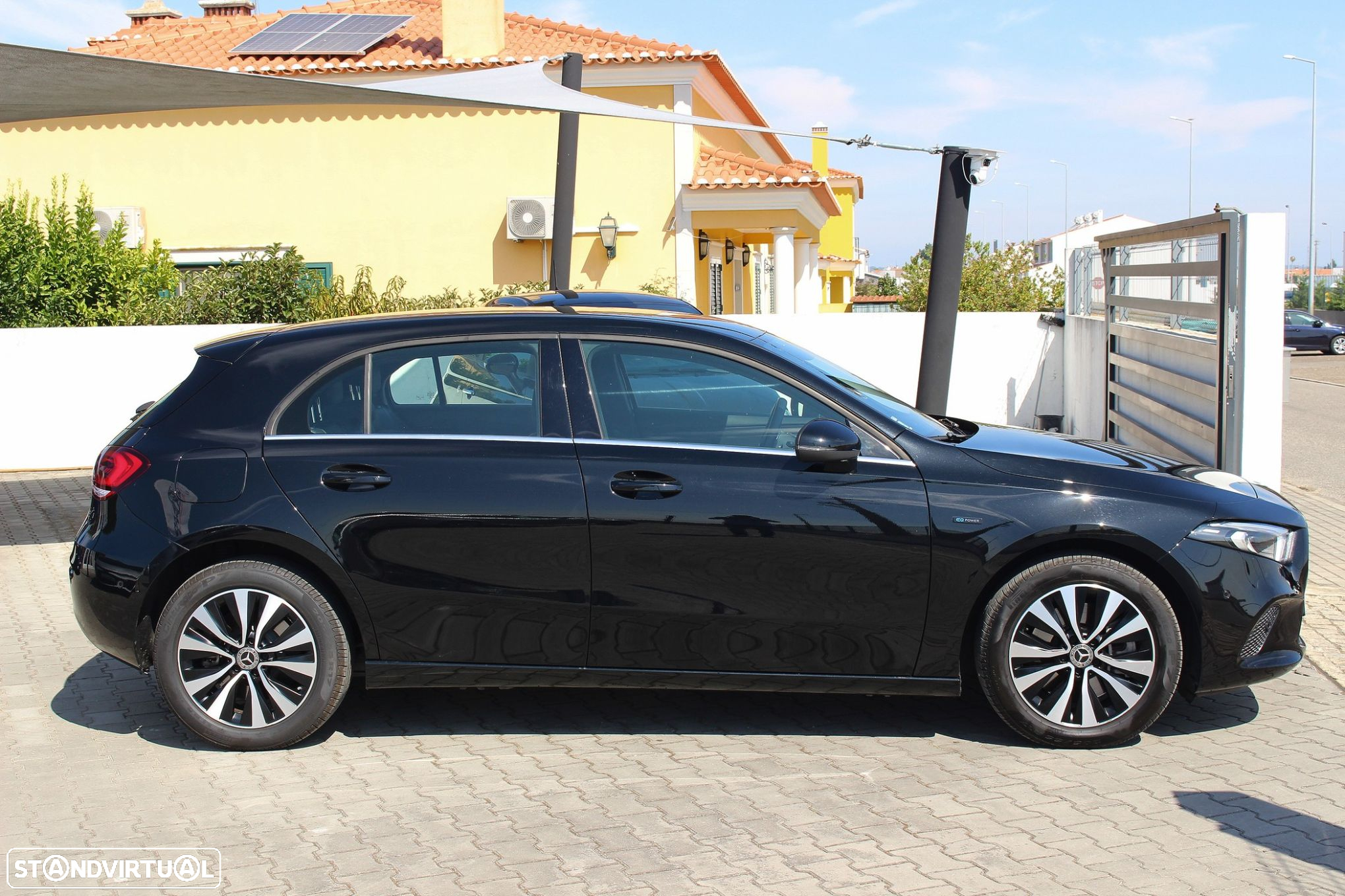 Mercedes-Benz A 250 e Style Plus - 19