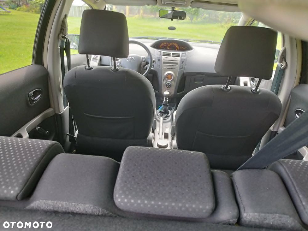 Toyota Yaris 1.33 Premium - 15