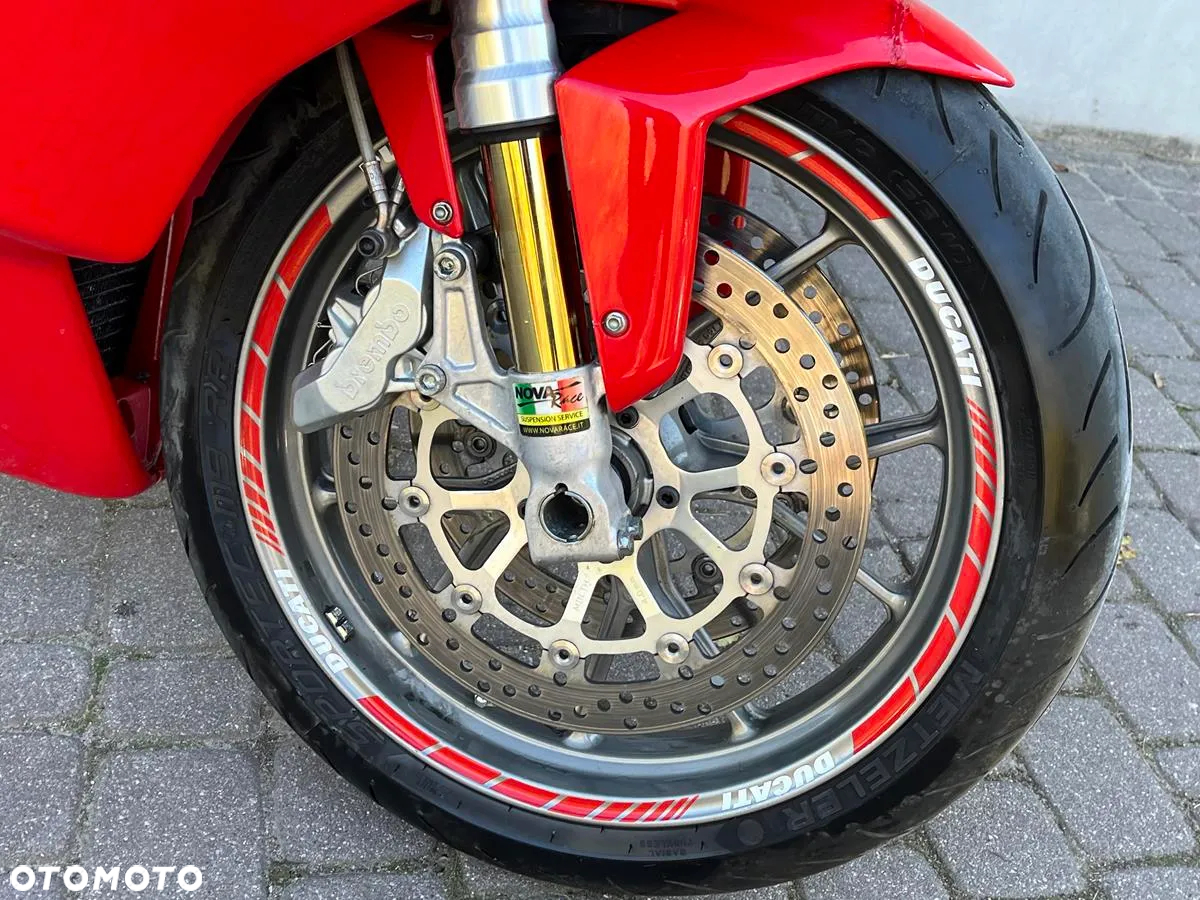 Ducati 749 - 8