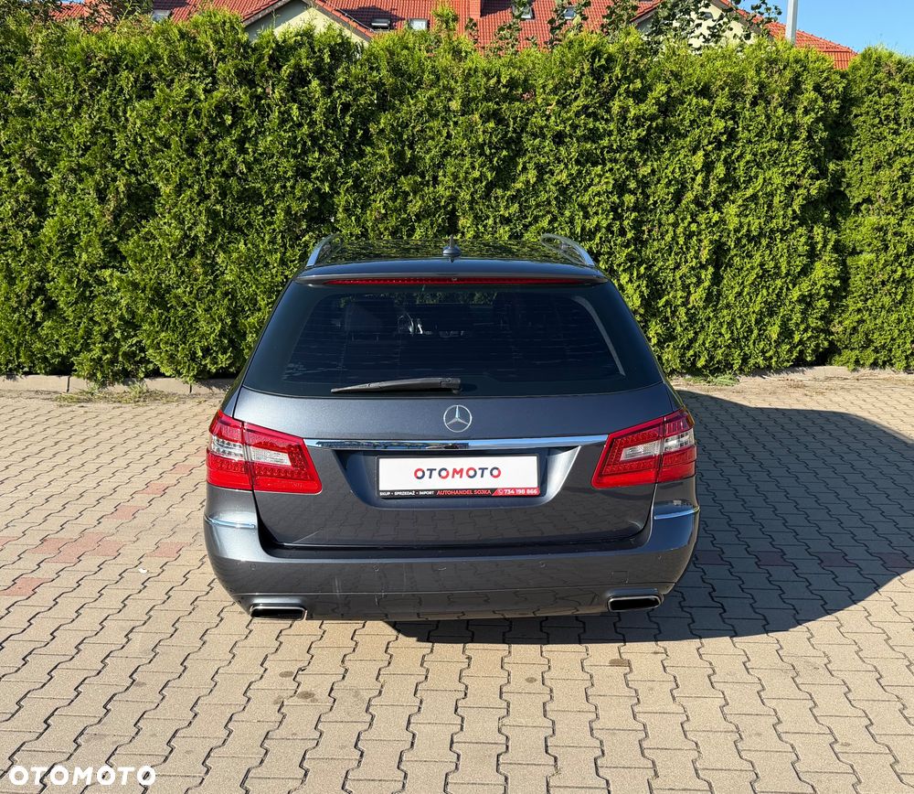 Mercedes-Benz Klasa E - 15