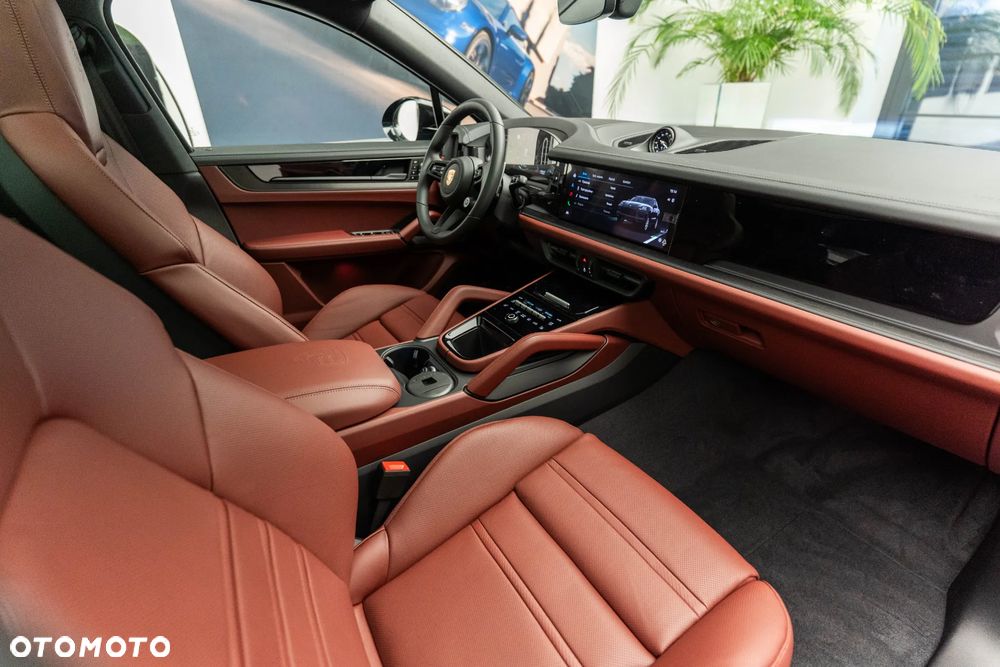 Porsche Cayenne S E-Hybrid PHEV Black Edition - 14