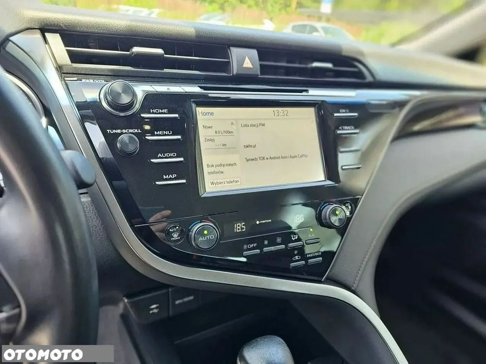 Toyota Camry 2.5 Hybrid Prestige CVT - 24