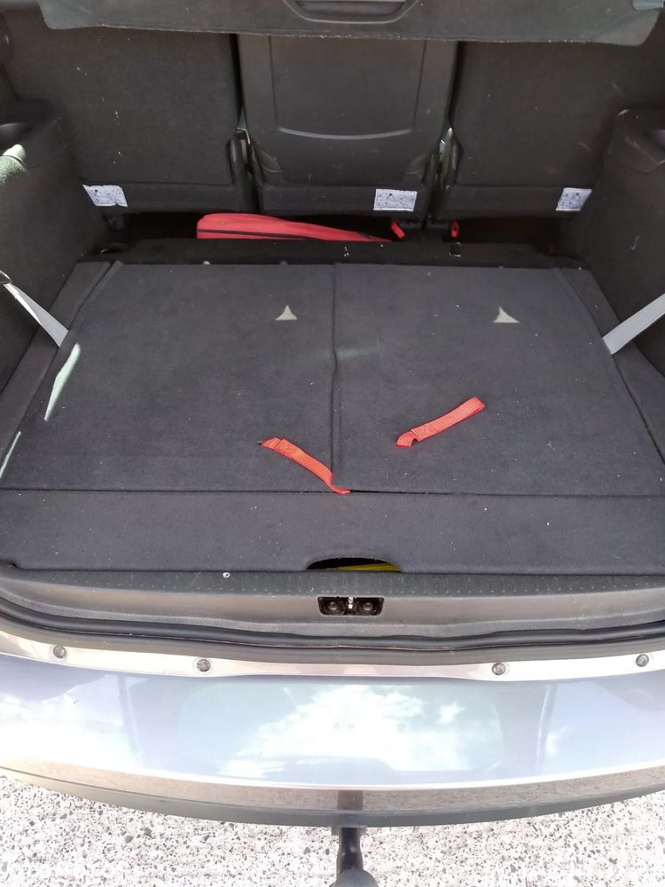 Renault Grand Scenic Gr 1.4 16V TCE Bose Edition - 9