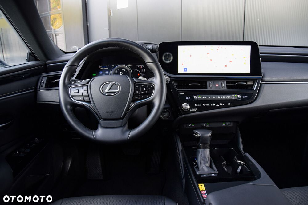Lexus ES 300h Business Edition - 10