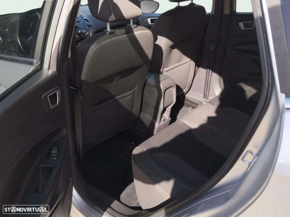 Ford Fiesta - 14