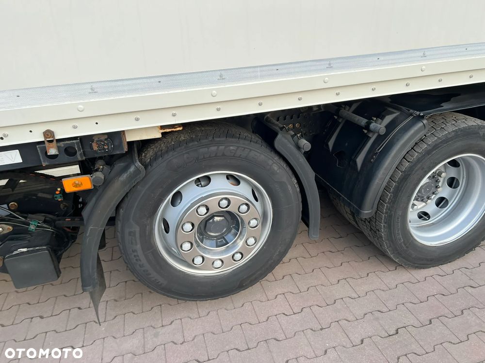 Volvo FH 460 Xenony Klimapostojowa winda Niemcy - 8