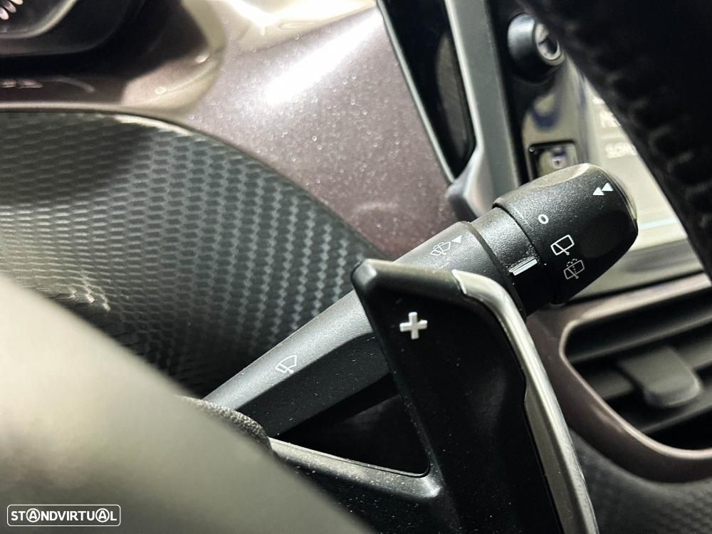 Peugeot 2008 1.6 e-HDi Allure 2-Tronic - 42