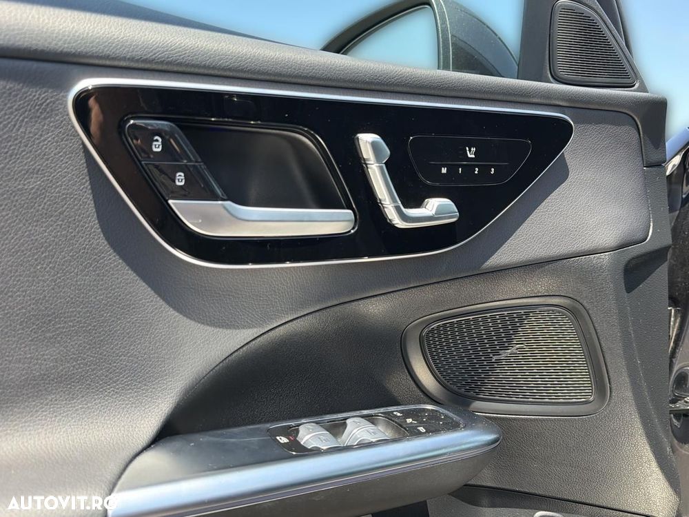 Mercedes-Benz C - 19
