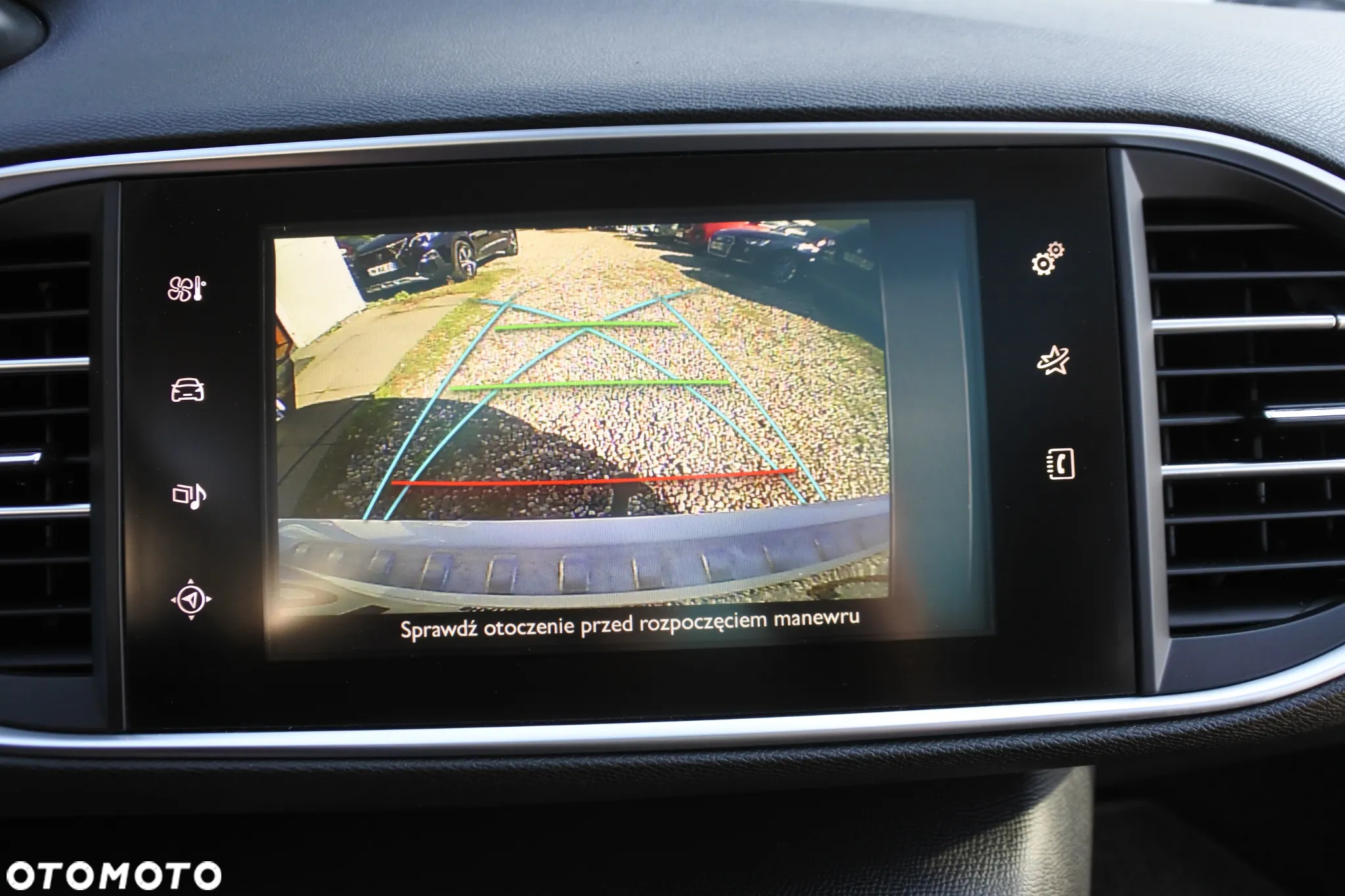 Peugeot 308 PureTech 130 EAT8 Allure - 16