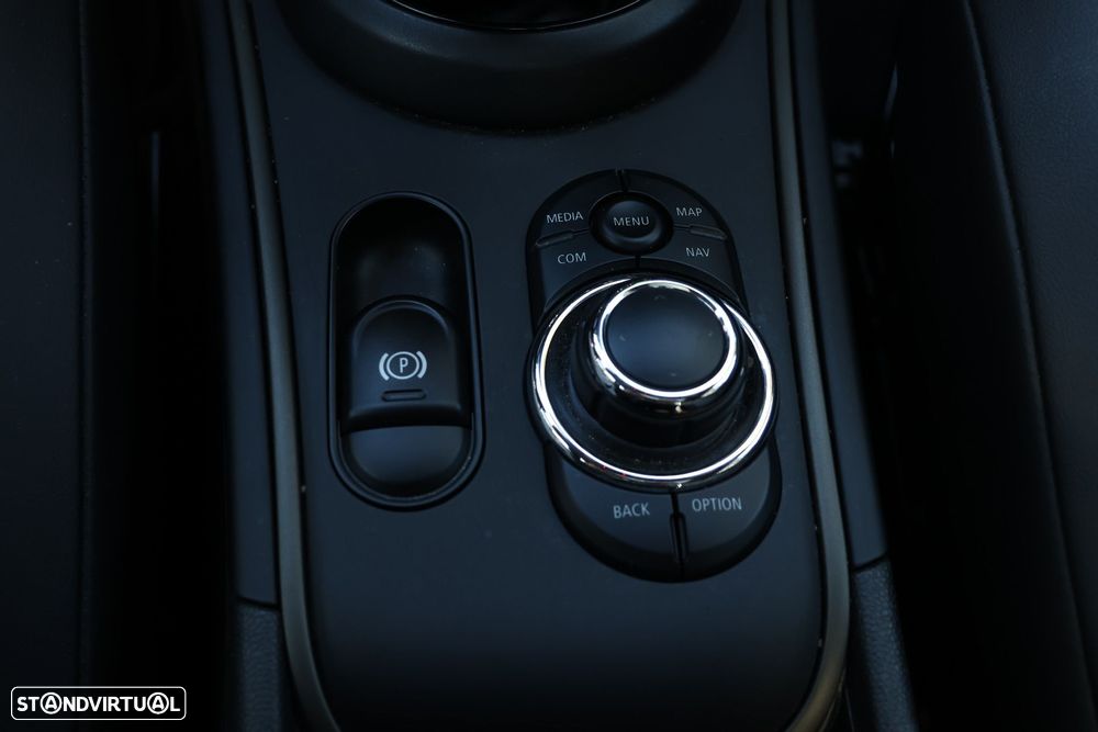 MINI Countryman Cooper SE ALL4 Auto - 16