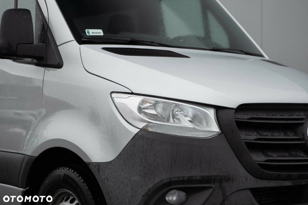 Mercedes-Benz Sprinter - 5