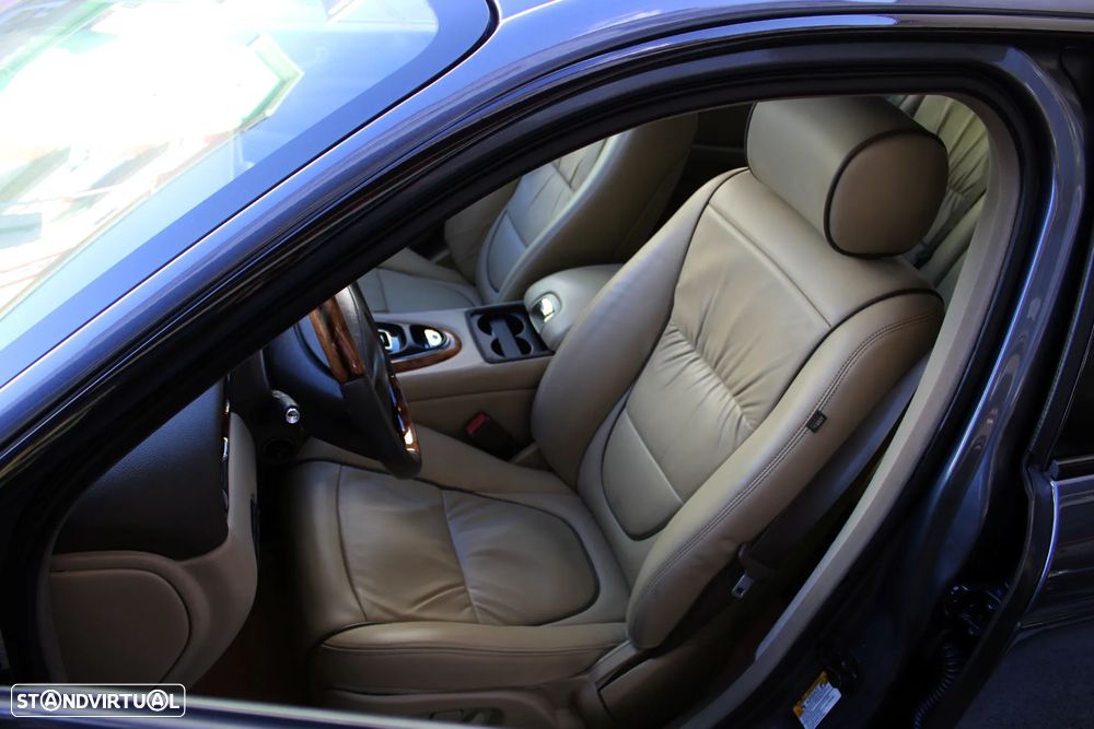 Jaguar XJ XJ6 2.7 D V6 Executive - 22