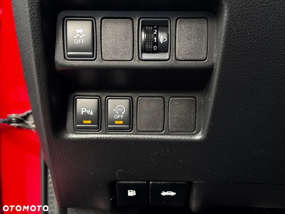 Nissan Qashqai 1.5 dCi N-Connecta - 24