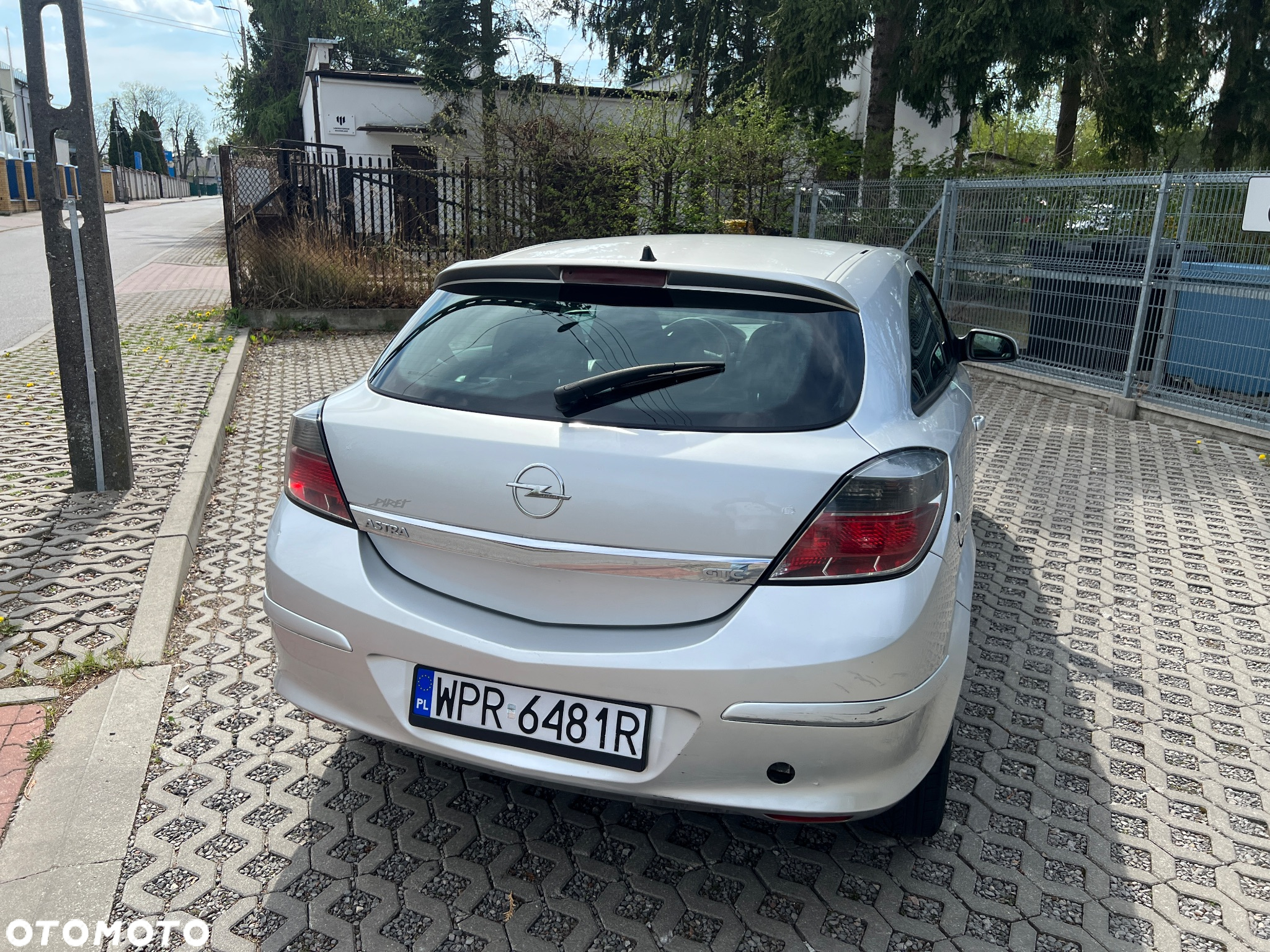 Opel Astra GTC 1.7 CDTI Sport - 20