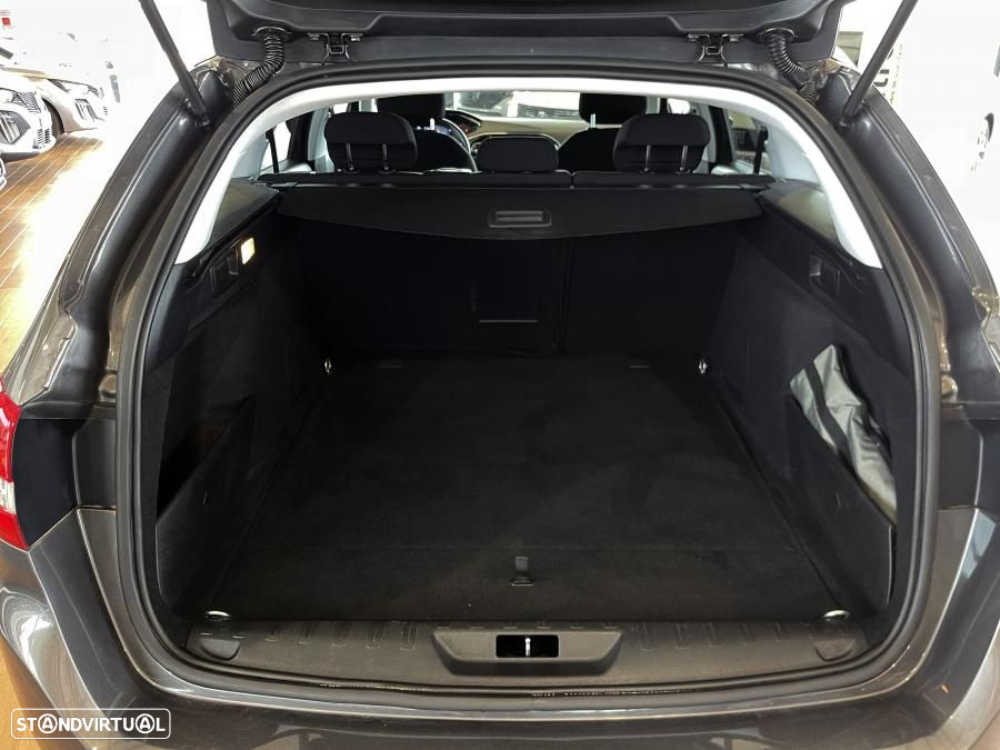 Peugeot 308 SW 1.5 BlueHDi Style - 30
