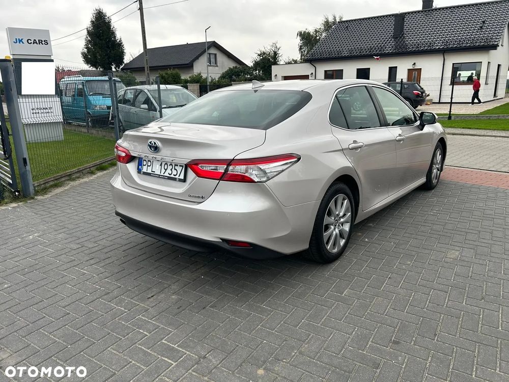 Toyota Camry 2.5 Hybrid Comfort CVT - 5