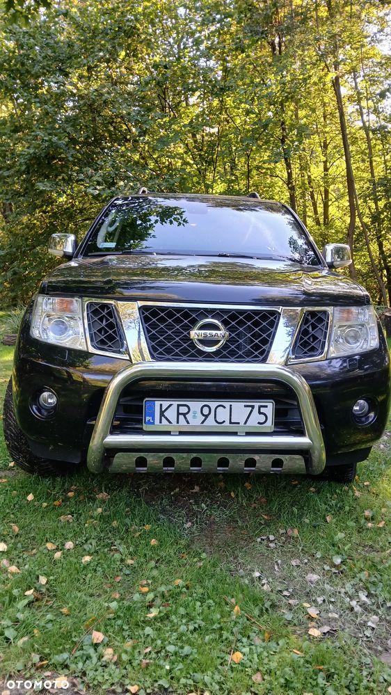 Nissan Pathfinder 2.5 D LE - 12